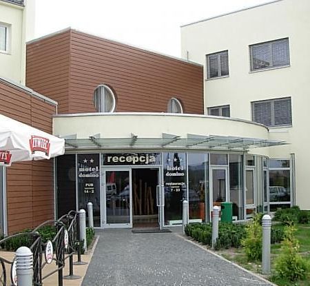 Hotel Domino Niemodlin Ngoại thất bức ảnh